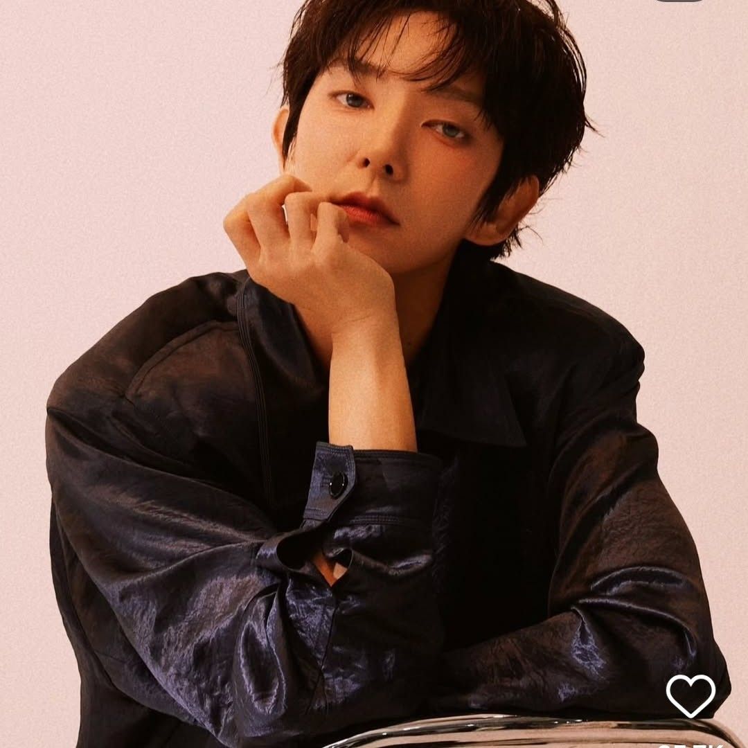 A moment captured by a fan of Lee Joongi