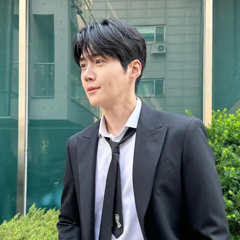 김선호 최근 활동샷