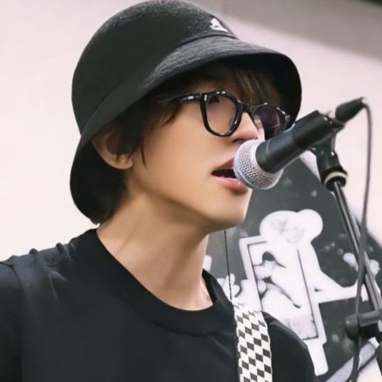 イ・スンユンのビハインドカット