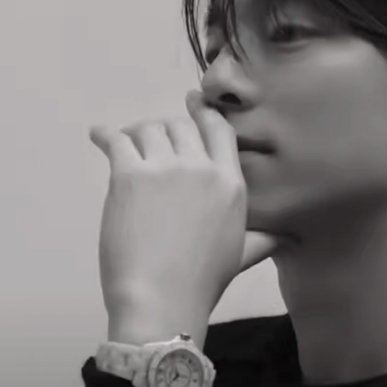 Behind-the-scenes cut of Gong Yoo