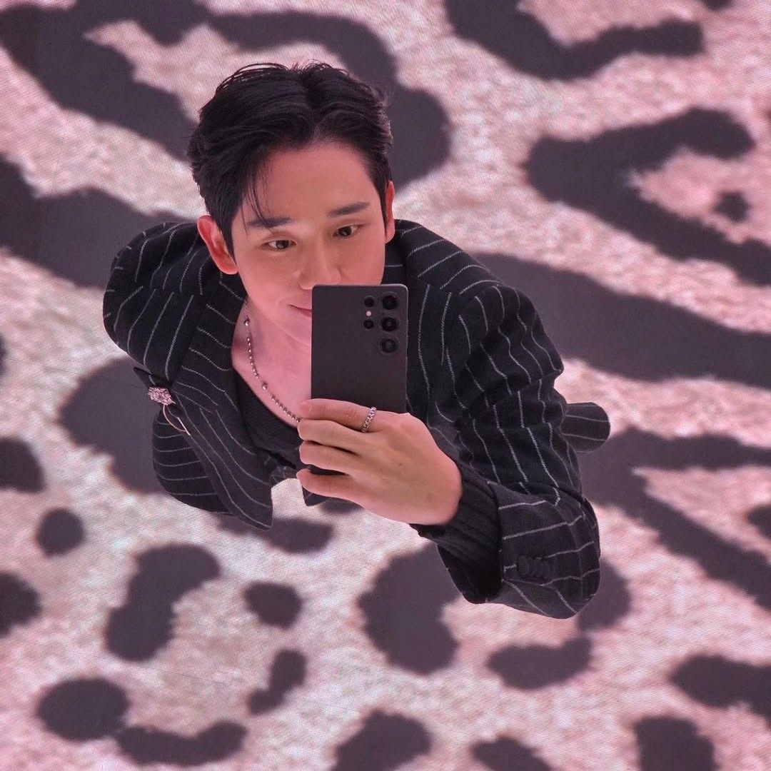 粉絲拍下的丁海寅瞬間