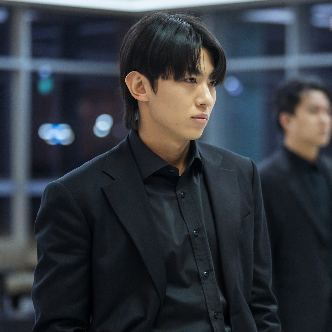 Behind-the-scenes cut of Dex
