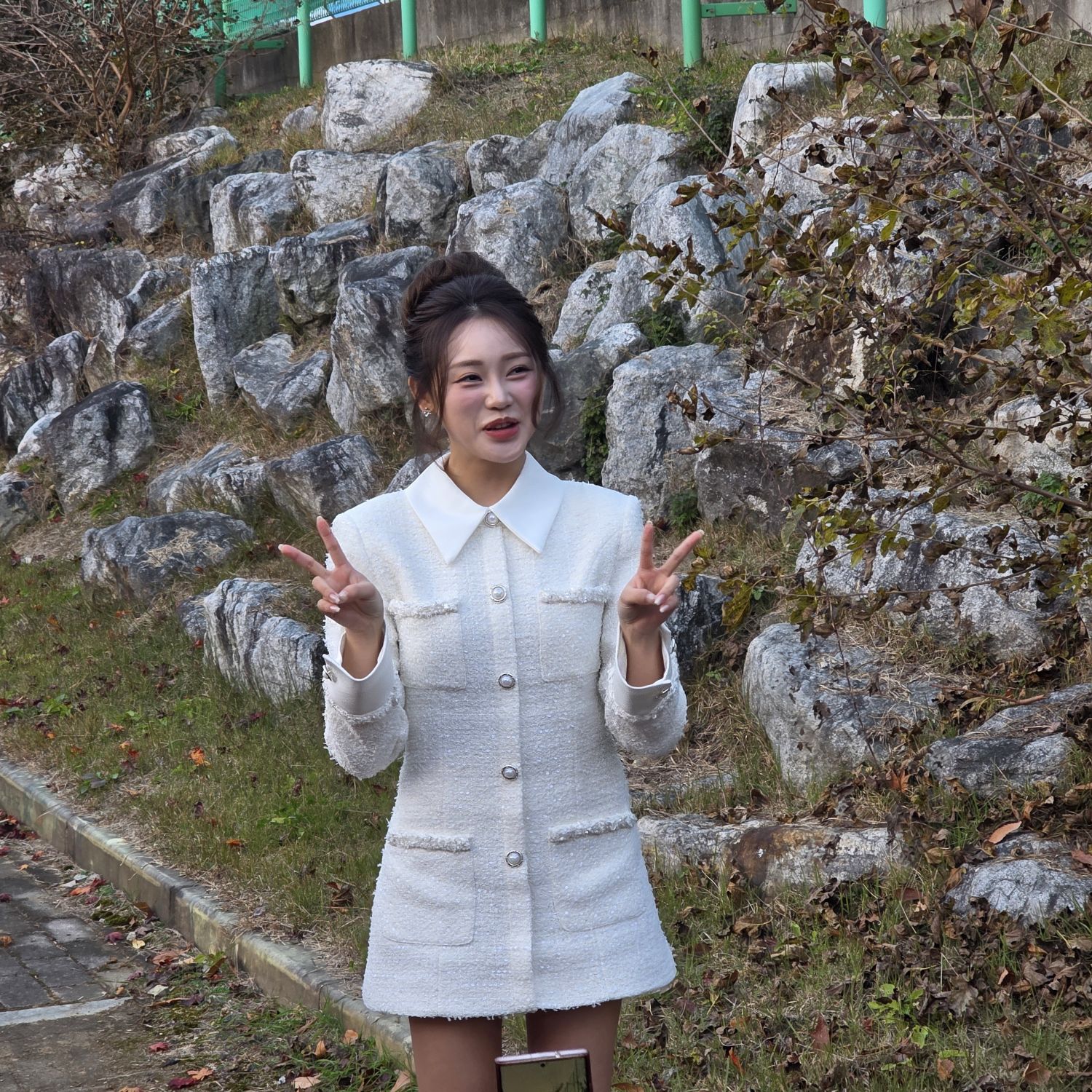 Recent activity shot of Hong Jiyoon