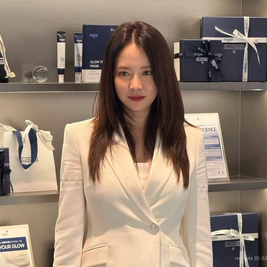 Behind-the-scenes cut of Song Jihyo