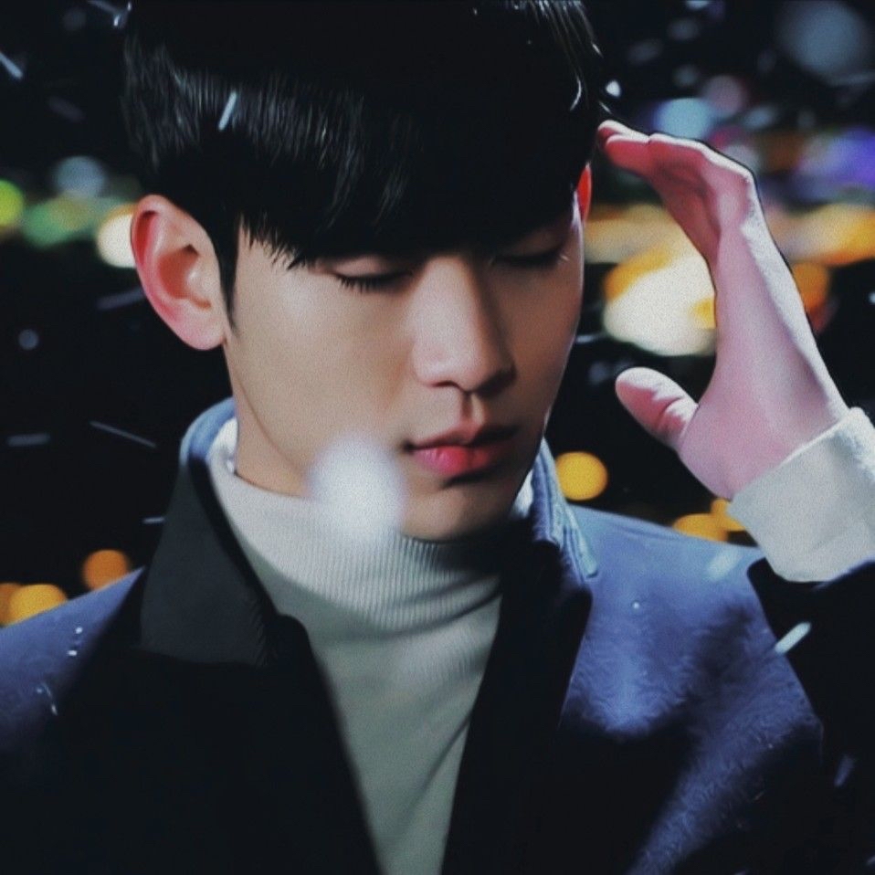 Foto terbaru dari Kim Soohyun