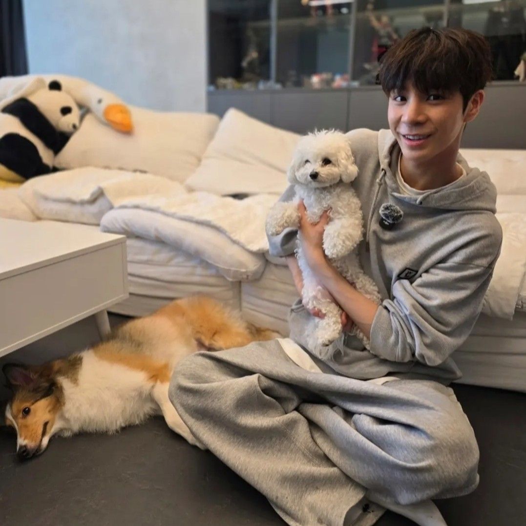 Latest photo of Jeong Dongwon