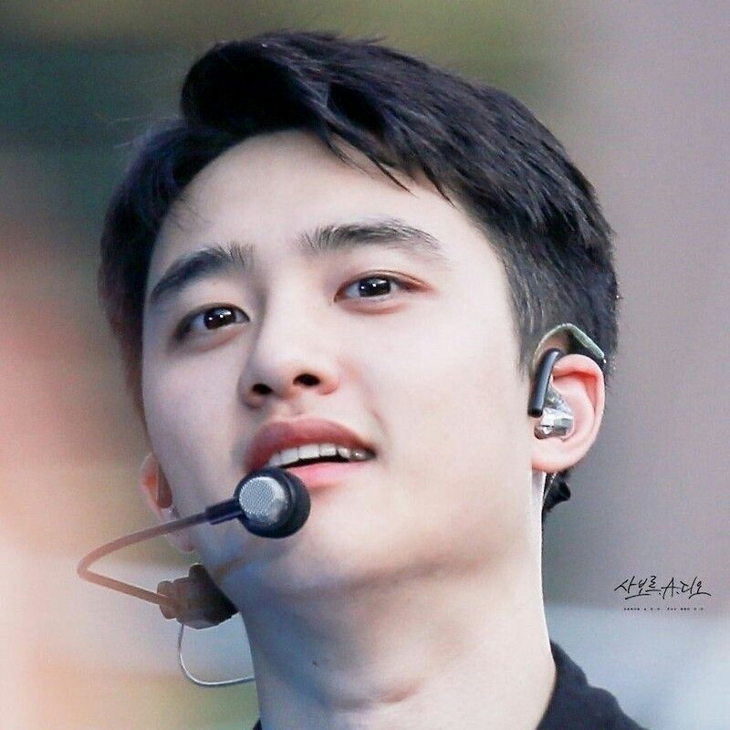 A moment captured by a fan of Doh Kyungsoo (D.O.)
