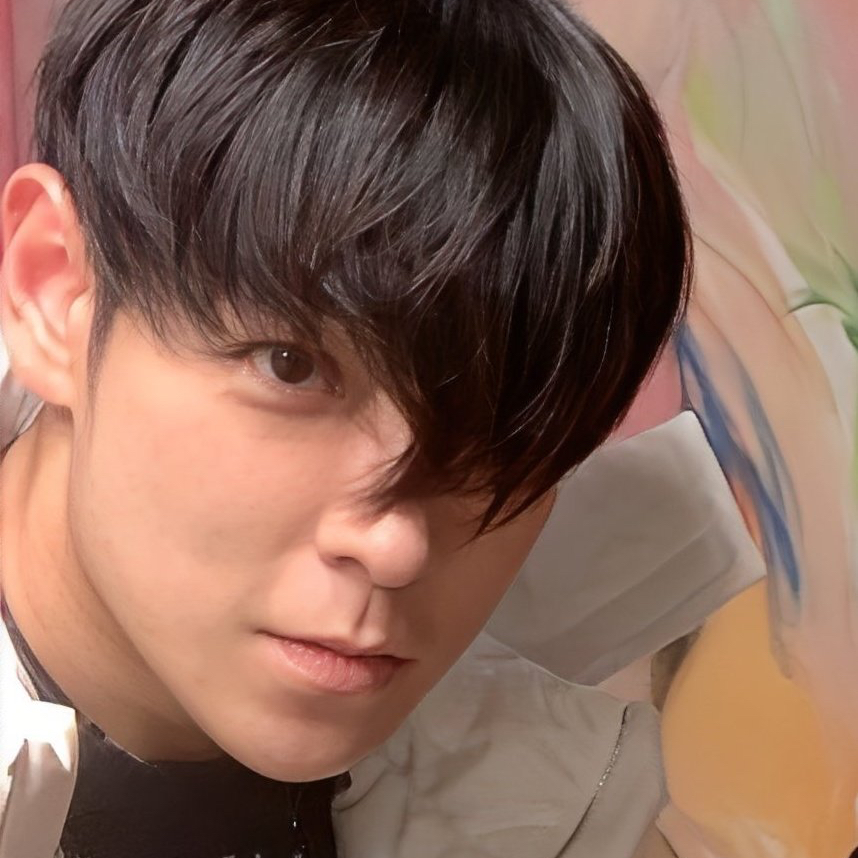 Behind-the-scenes cut of T.O.P