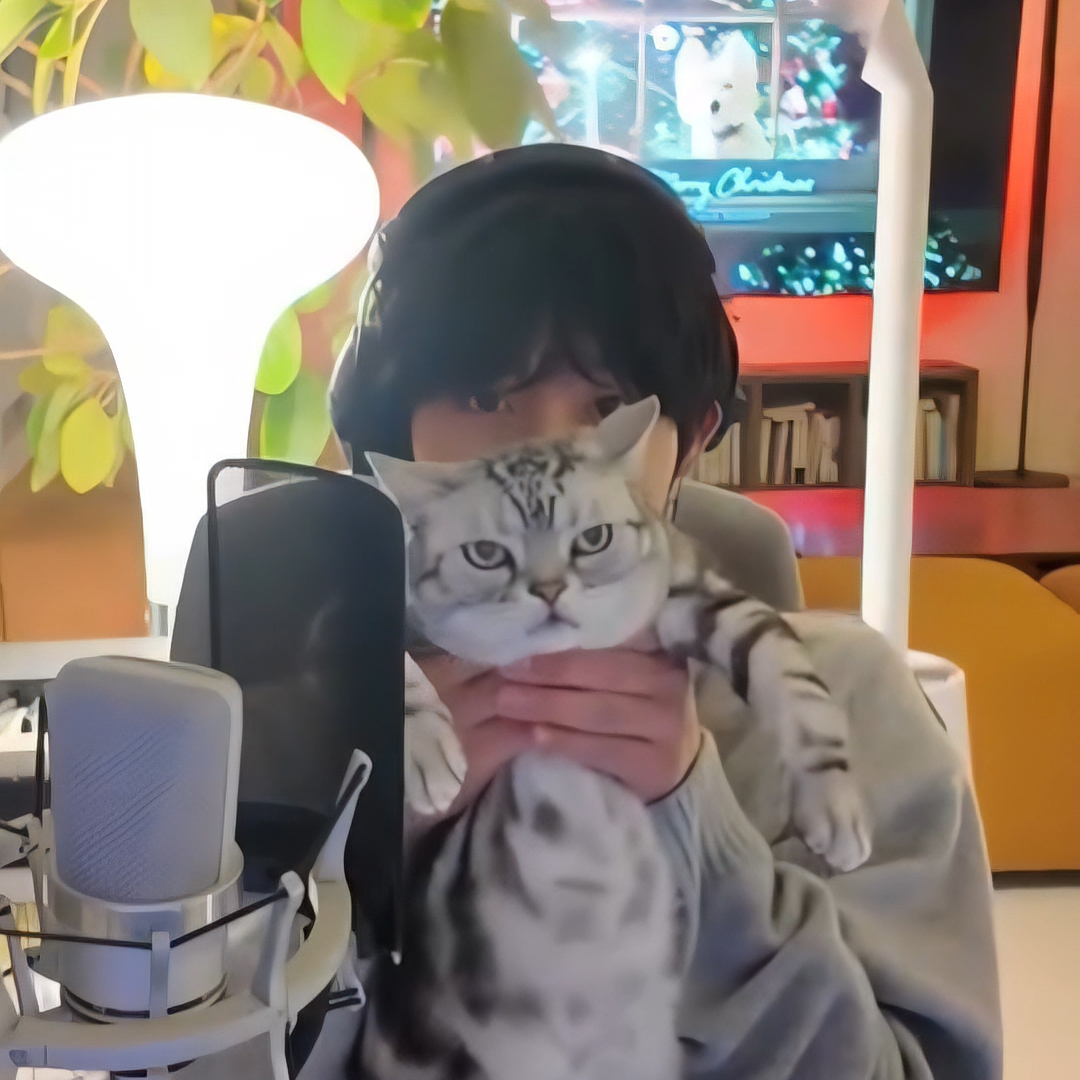 A moment captured by a fan of Ahn Hyoseop