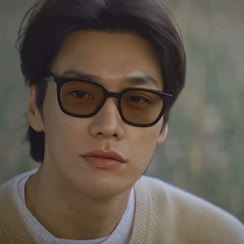Latest photo of Kim Youngkwang