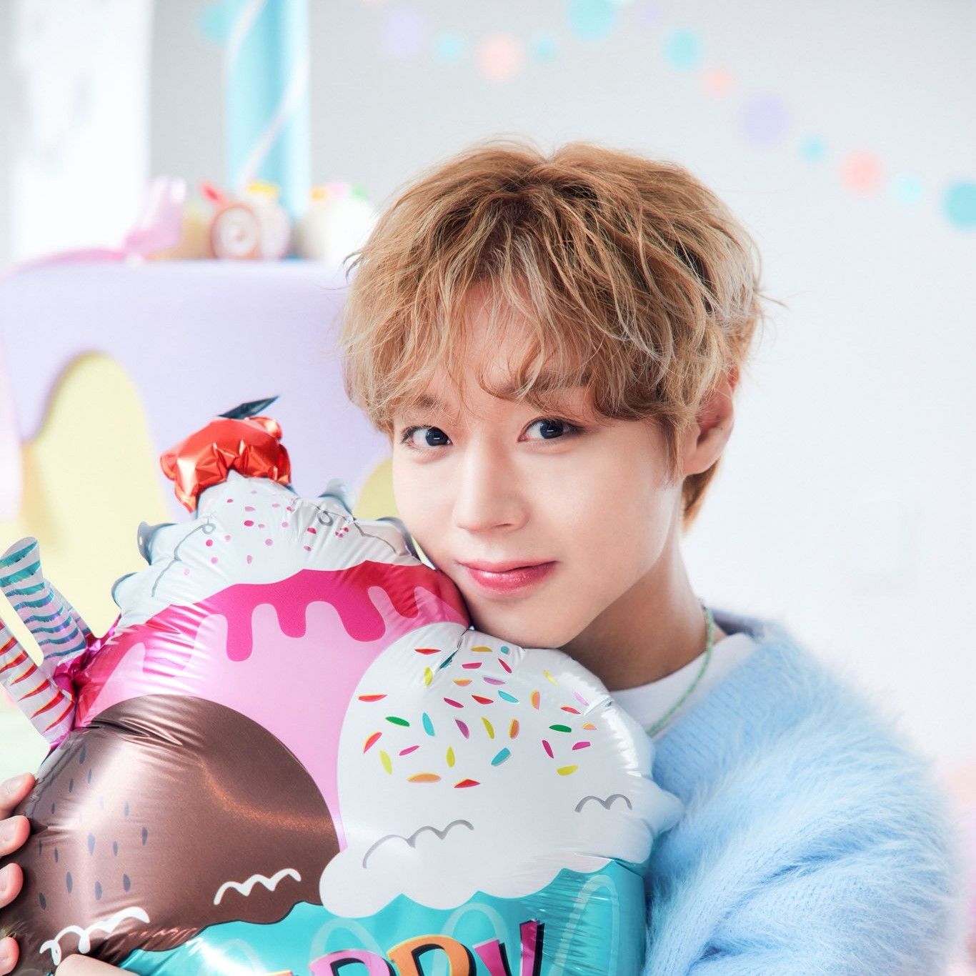 A moment captured by a fan of Park Jihoon