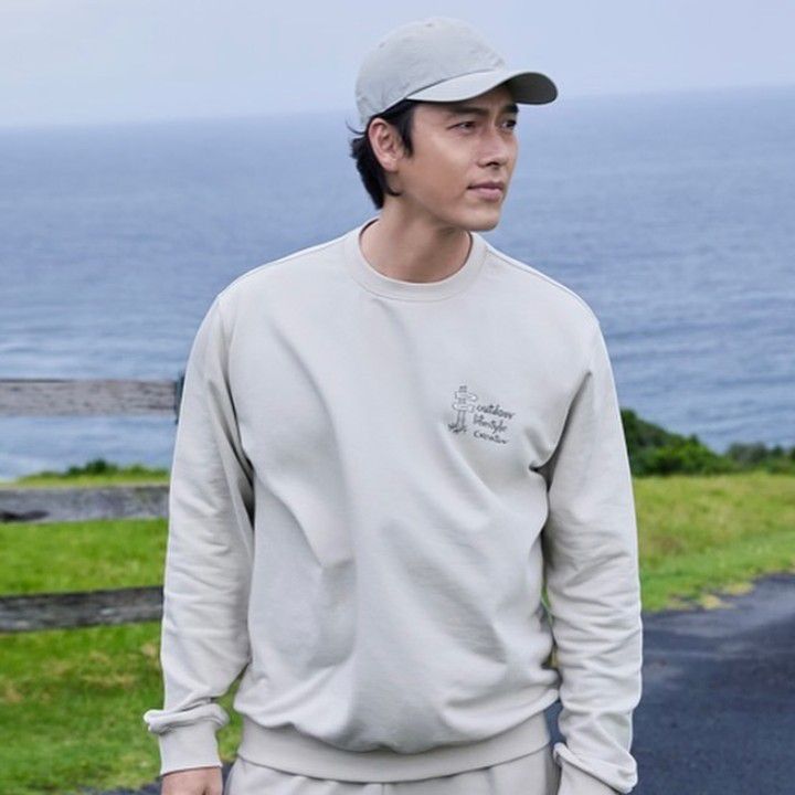 Latest photo of Hyun Bin