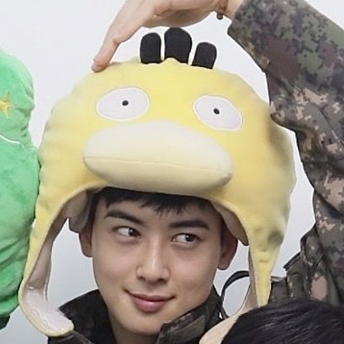 Latest photo of Cha Eunwoo