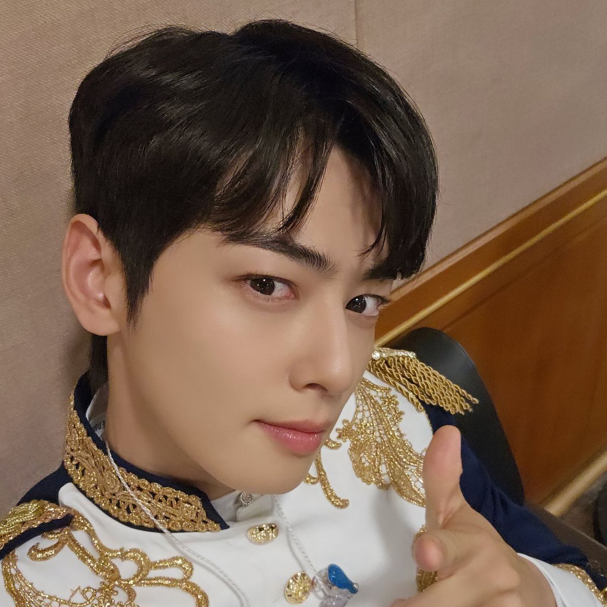 Recent activity shot of Cha Eunwoo