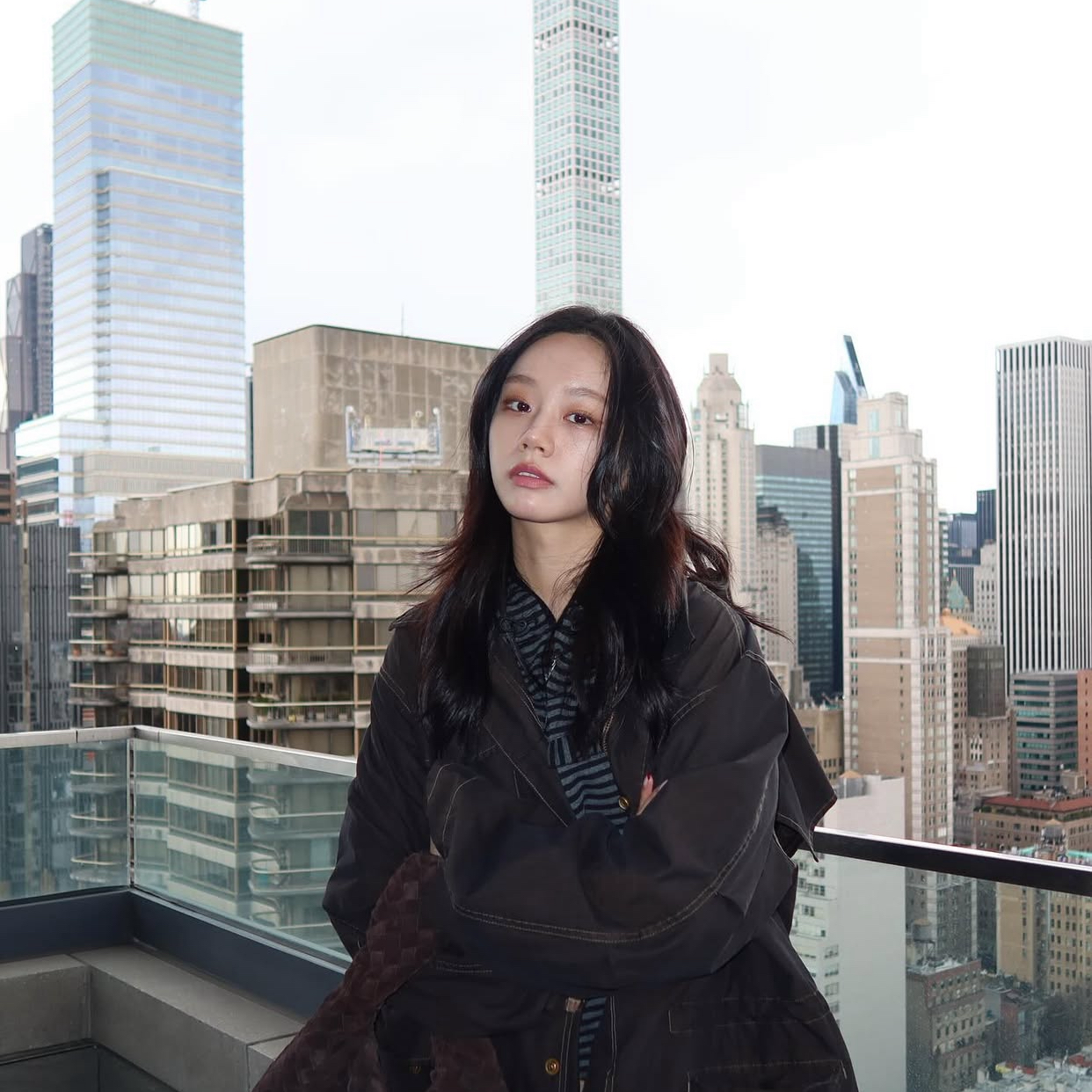 Behind-the-scenes cut of Hyeri
