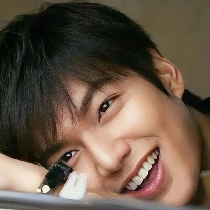 イ・ミンホの最近の活動ショット