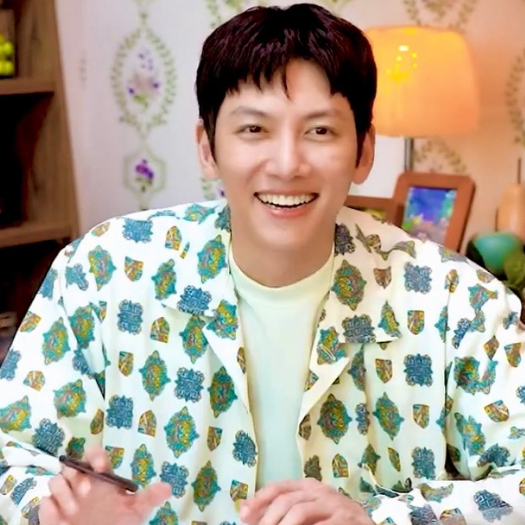 Behind-the-scenes cut of Ji Changwook