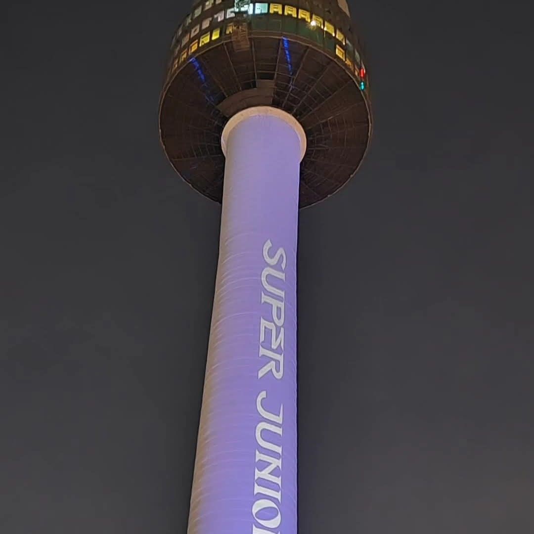 Behind-the-scenes cut of Choi Siwon