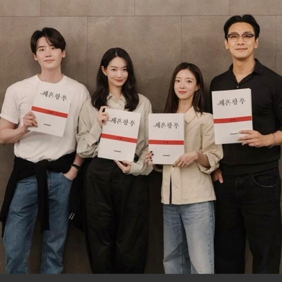 Behind-the-scenes cut of Lee Jongsuk