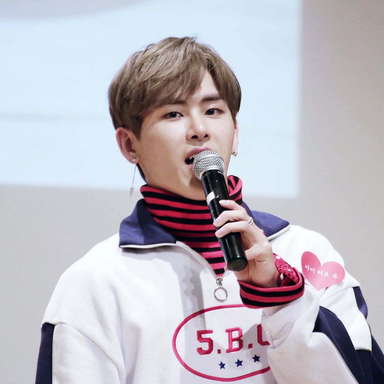 Recent activity shot of Hoya