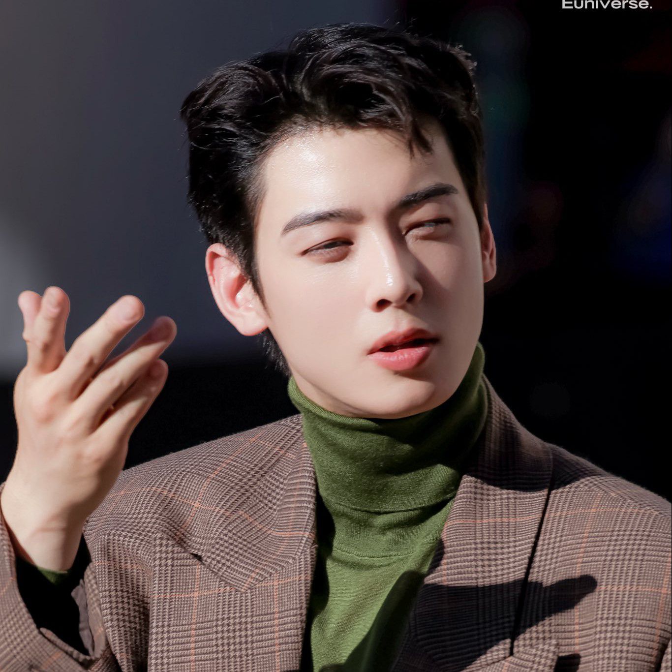 Recent activity shot of Cha Eunwoo