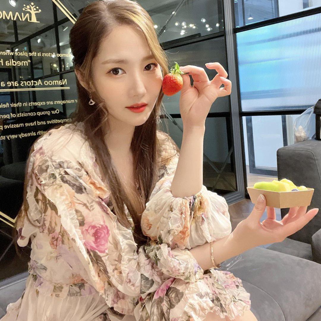 Recent activity shot of Park Minyoung