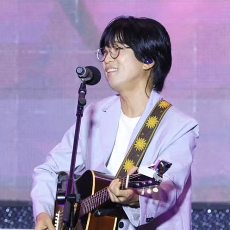 Behind-the-scenes cut of Bak Changgeun