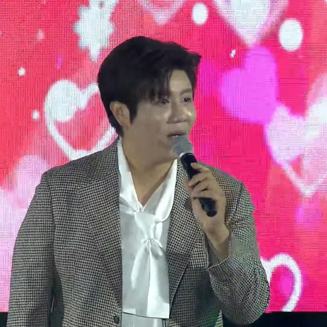 Recent activity shot of Jin Haesung