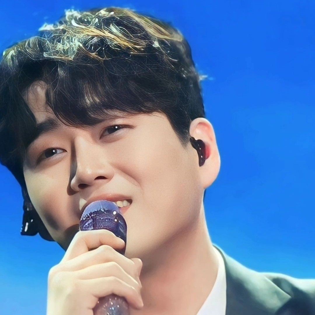 Recent activity shot of Hwang Youngwoong