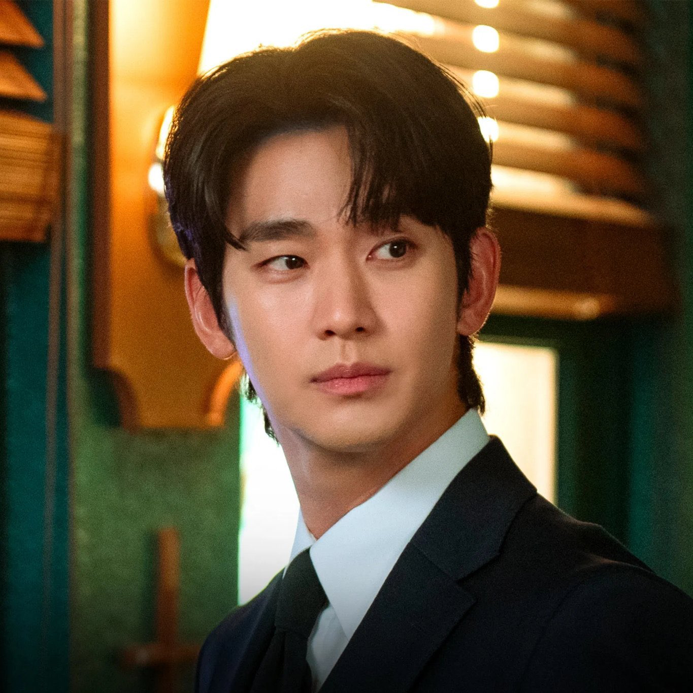 Foto kegiatan terbaru dari Kim Soohyun