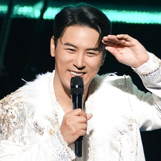 Recent activity shot of Jang Minho