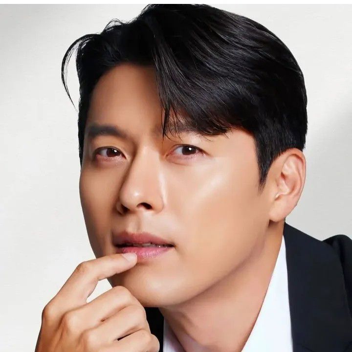 현빈의 최신 사진