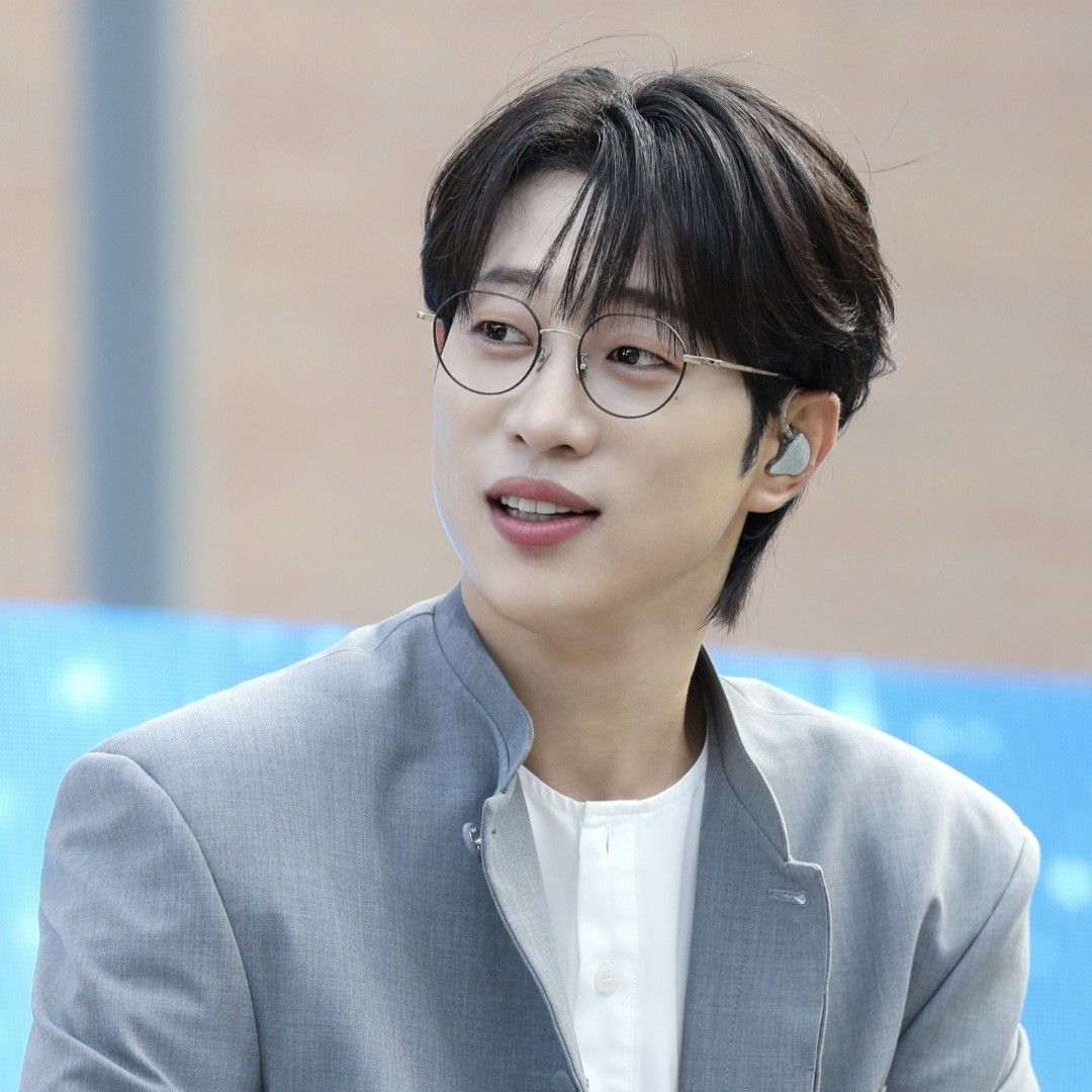 Latest photo of An Sunghoon