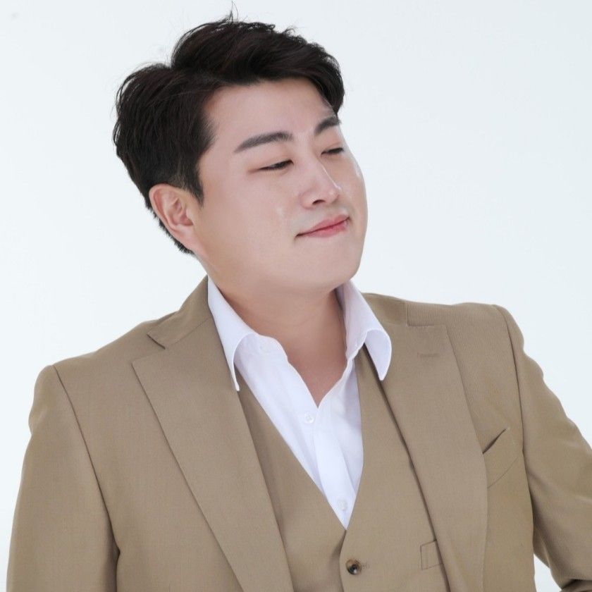 Latest photo of Kim Hojoong