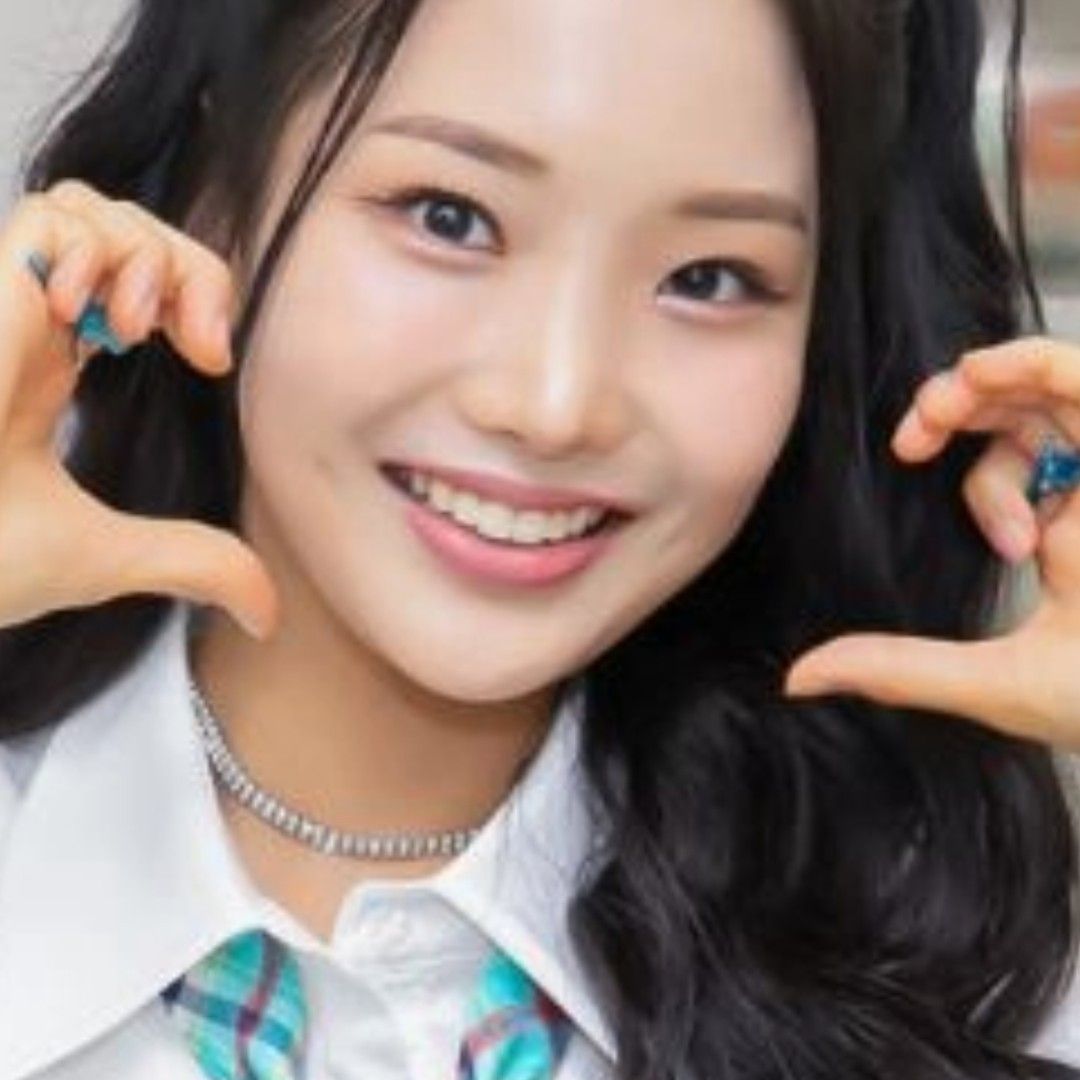A moment captured by a fan of Kim Soyeon (2004)