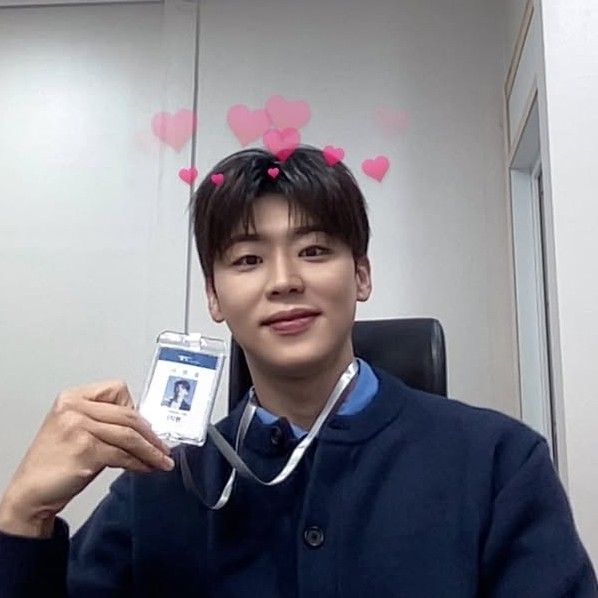 Behind-the-scenes cut of Park Jihyeon