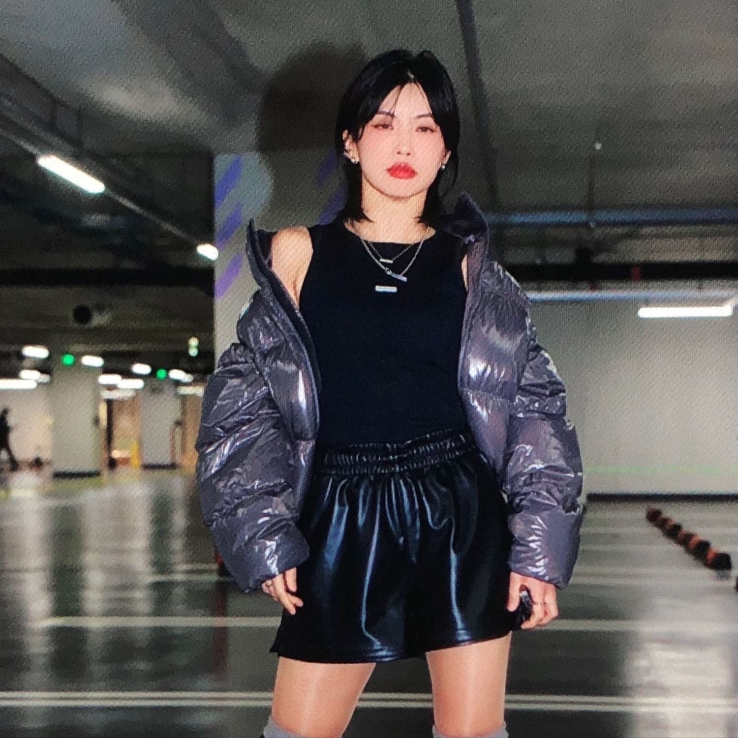 Behind-the-scenes cut of Aiki