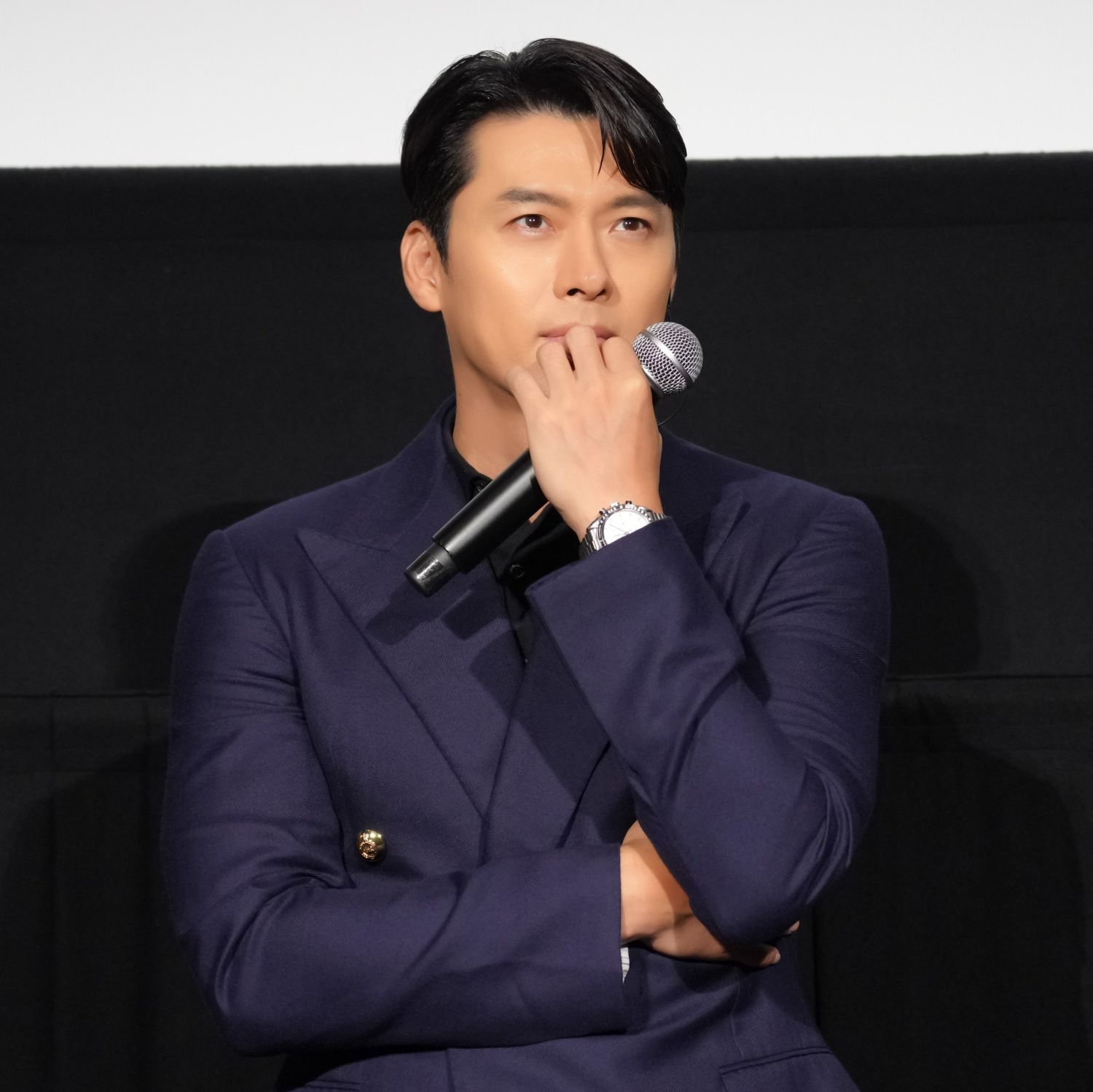 Behind-the-scenes cut of Hyun Bin