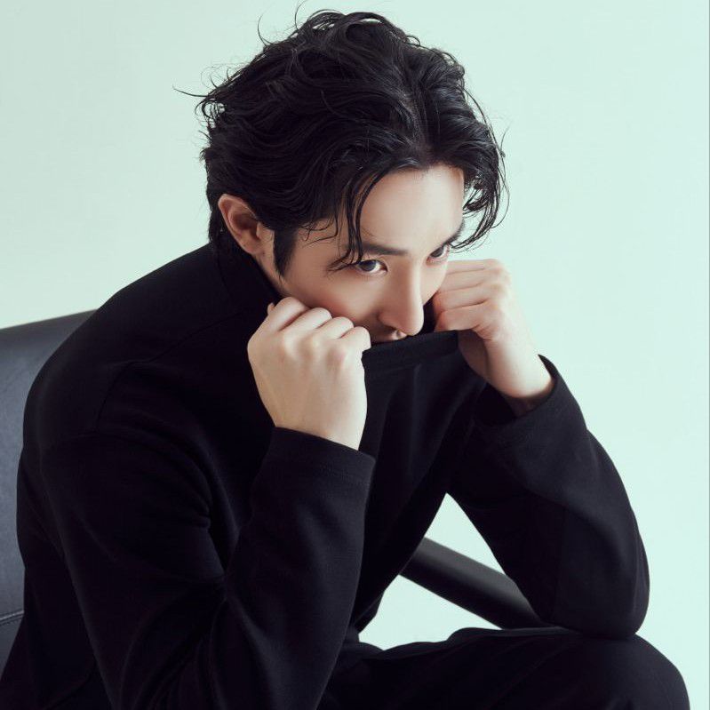 Behind-the-scenes cut of Lee Soohyuk