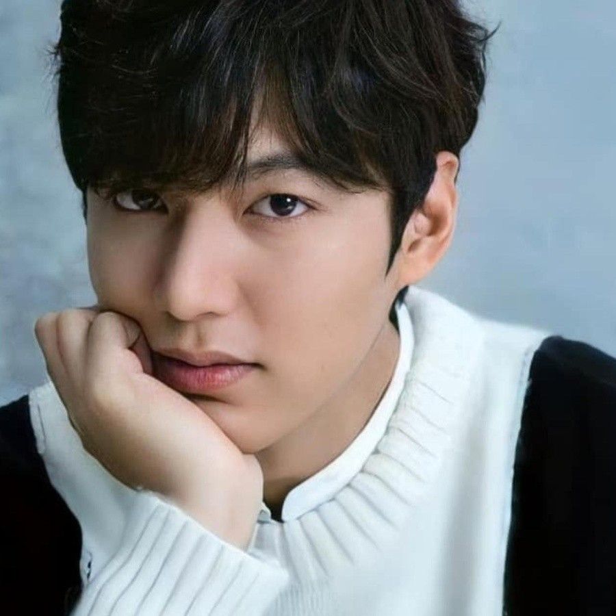 粉絲拍下的李敏鎬瞬間