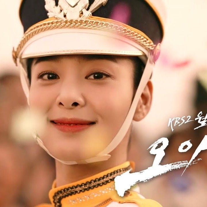 Behind-the-scenes cut of Seol Inah