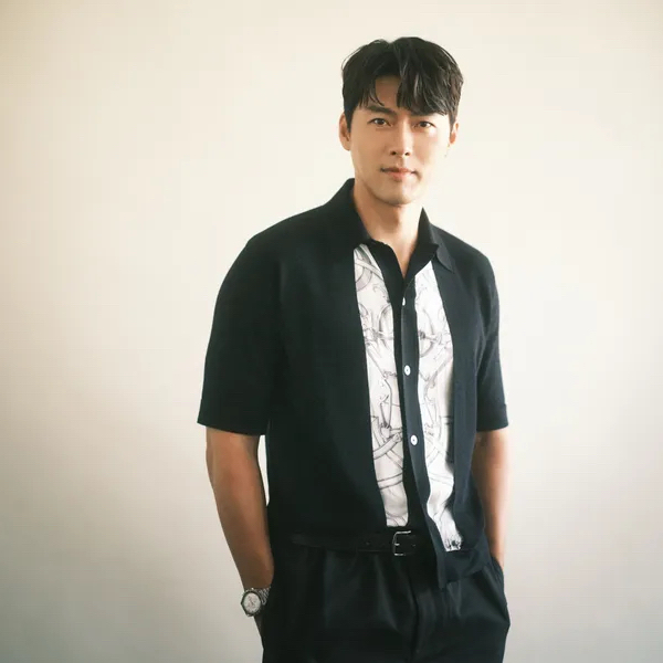 A moment captured by a fan of Hyun Bin