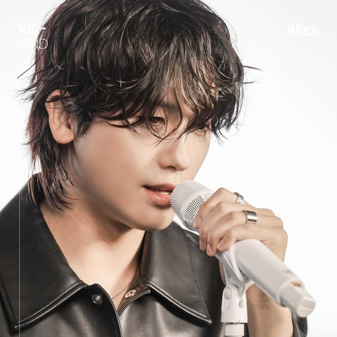 Behind-the-scenes cut of Park Hyungsik