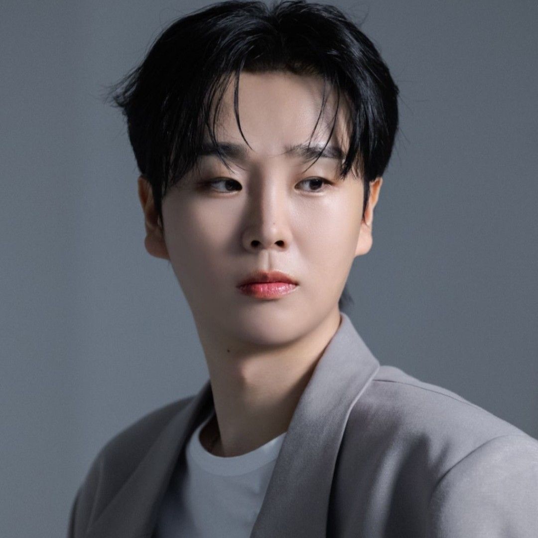Behind-the-scenes cut of Song Minjun