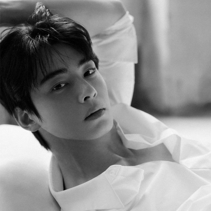 Recent activity shot of Cha Eunwoo