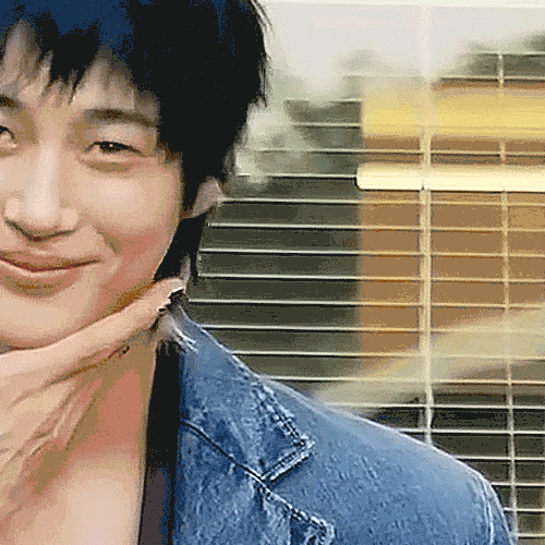 Behind-the-scenes cut of Byeon Wooseok