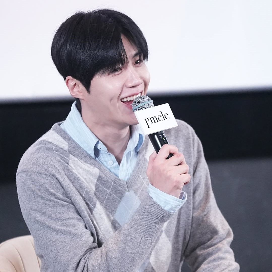 キム・ソンホの最近の活動ショット