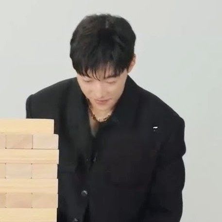 Behind-the-scenes cut of Woo Dohwan