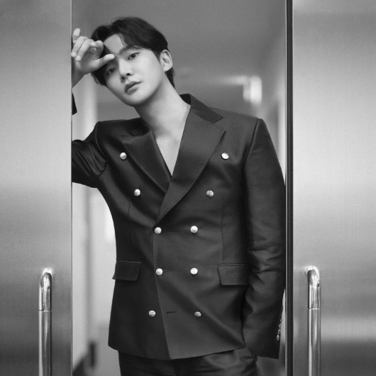 Cuplikan di balik layar dari Rowoon