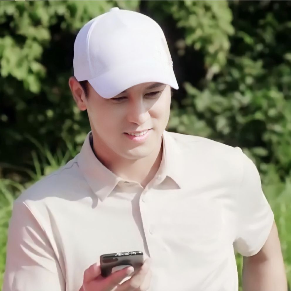 Behind-the-scenes cut of Jang Minho
